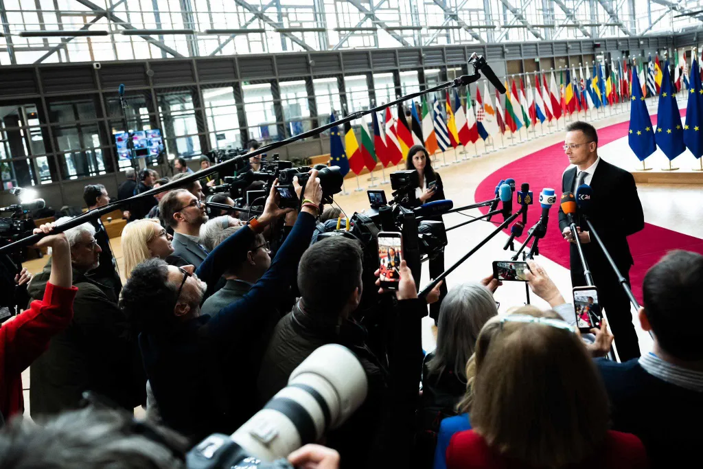 Szijjarto War In Ukraine Senseless