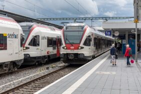 Bahnhof Konstanz Mit Seehas Zugen X