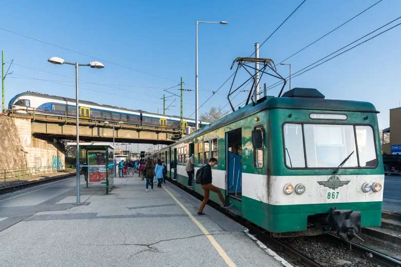Budapest HEV Carriages Can Be Replaced Soon