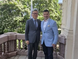 Chulmin Park Alpar Kato Daily News Hungary Interview South Korea X