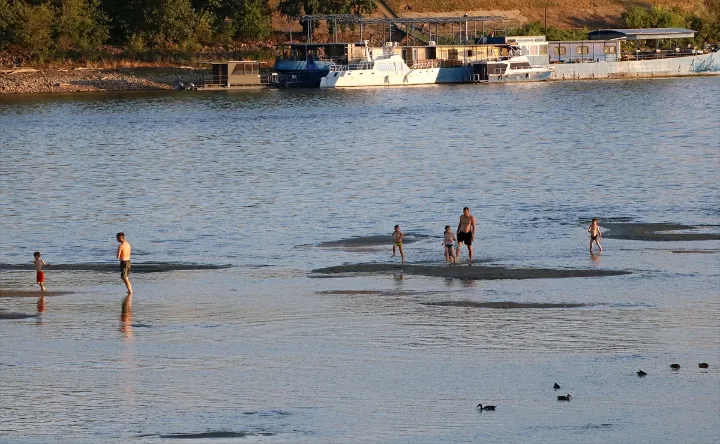 Water Levels Start To Rise
