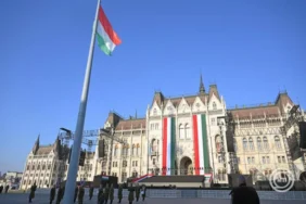 Flag Hungarian Parliament March X