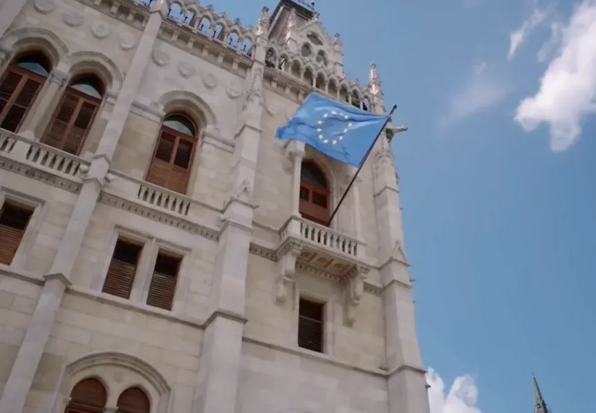 European Union Flag Peter Magyar Live