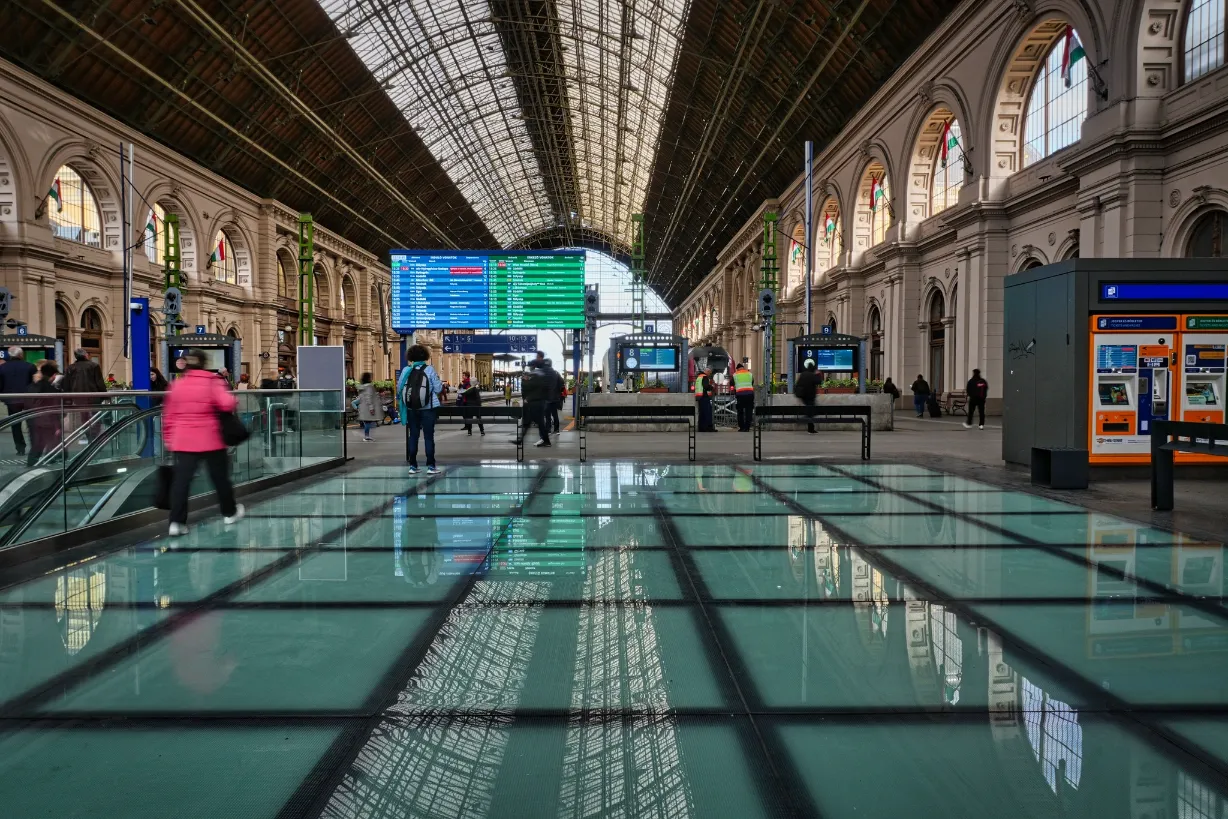 MAV Online Rail Tracker System