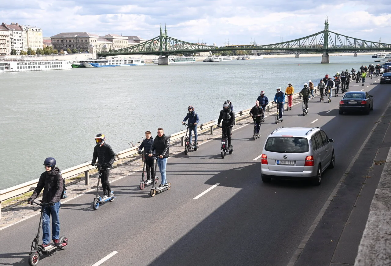 Budapest Traffic No Cars