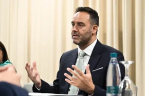 Minister Konjufca X