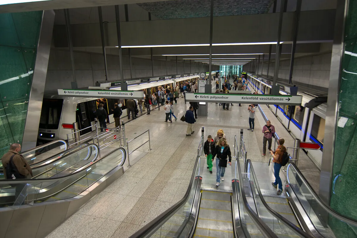 M Metro