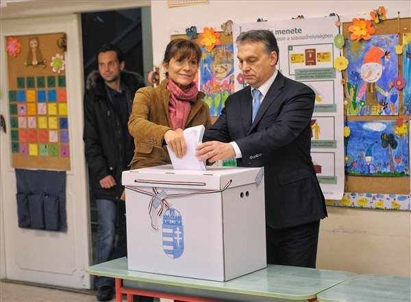 izbori2014-glasovanje-orbán