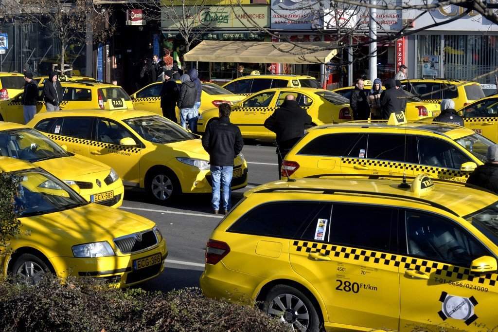 Taxi drivers anti-Uber demo