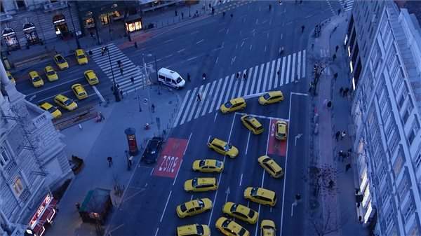 taxi demonstration4