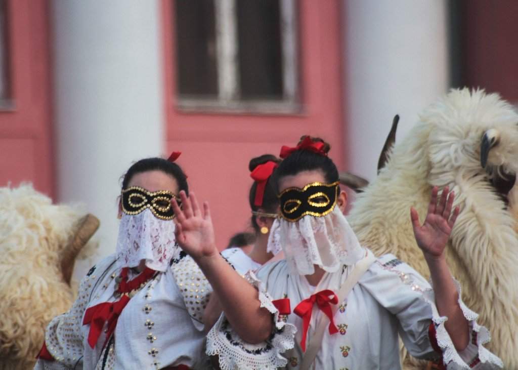 مهرجان busójárás موهاكس المجر