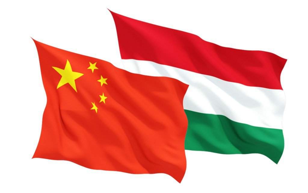 Kína, Magyarország zászlaja