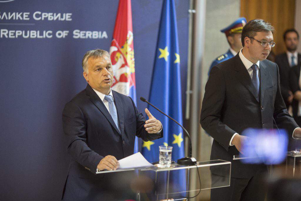 Orbán se reunió en Belgrado con su homólogo serbio Vucic