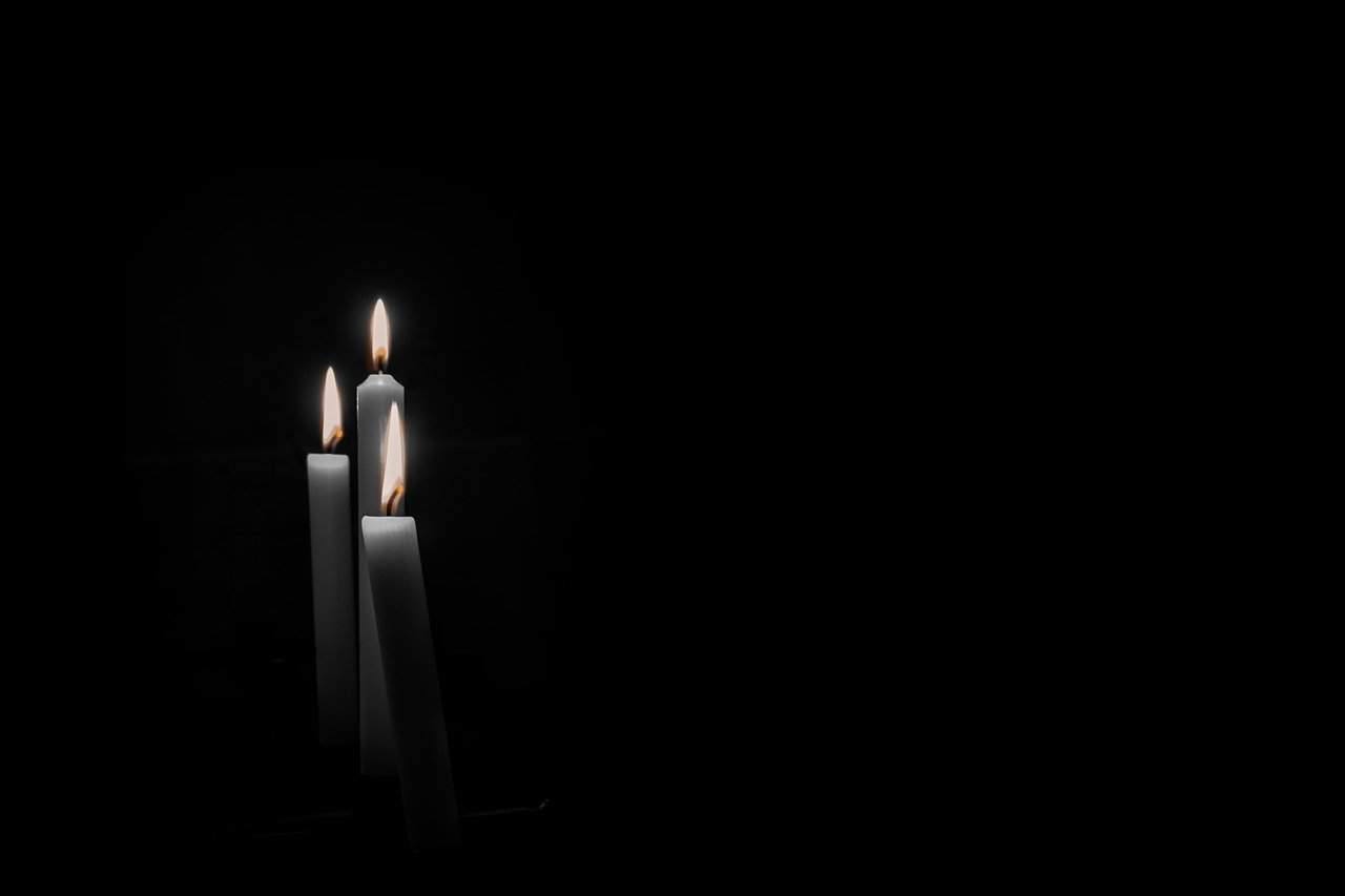 candles-condolence