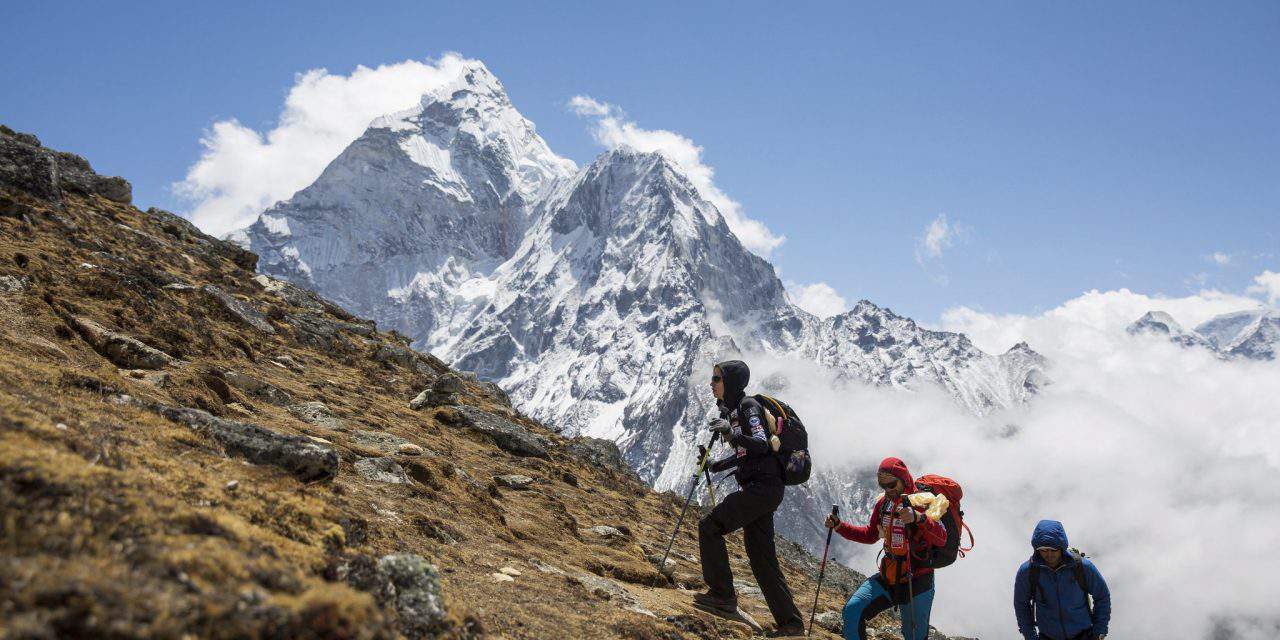 Hungarian team to conquer Mount Everest without oxygen tanks for the ...