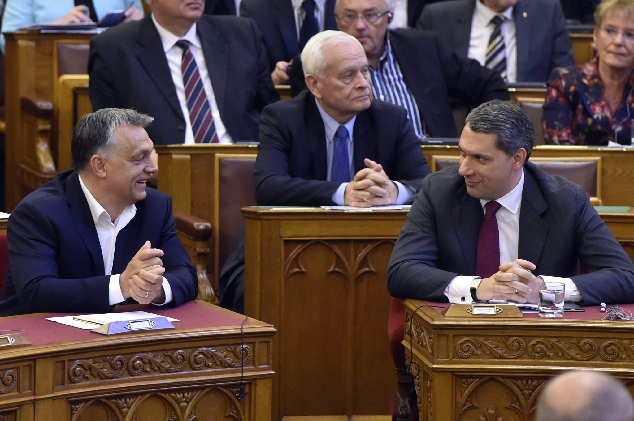 Orbán Hungary parliament