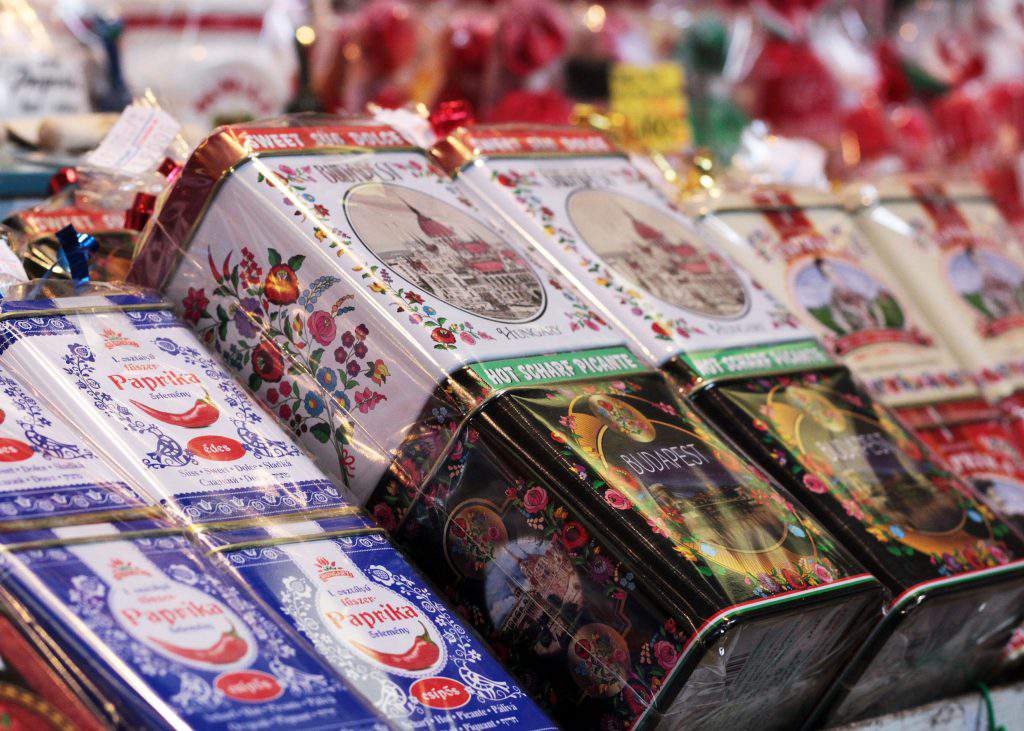 great market hall budapest fővám tér paprika