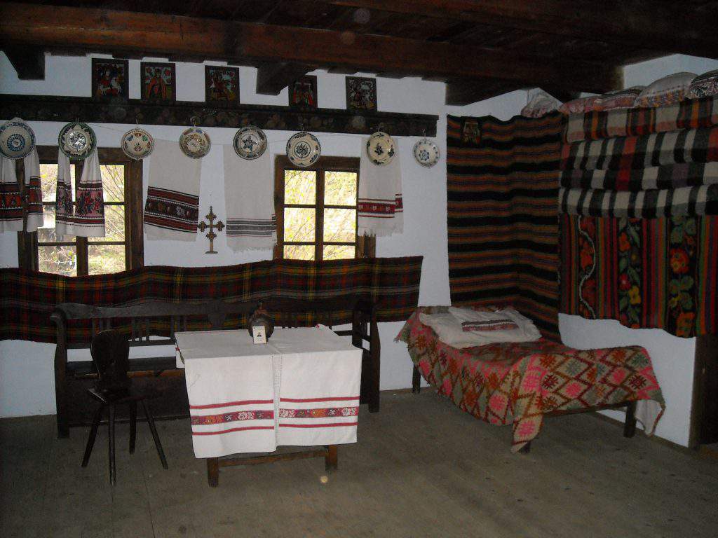 parasztház2 wikicommons