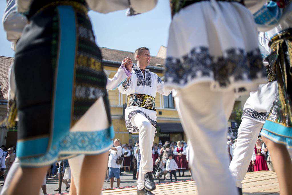 folklór bonyhád mti2