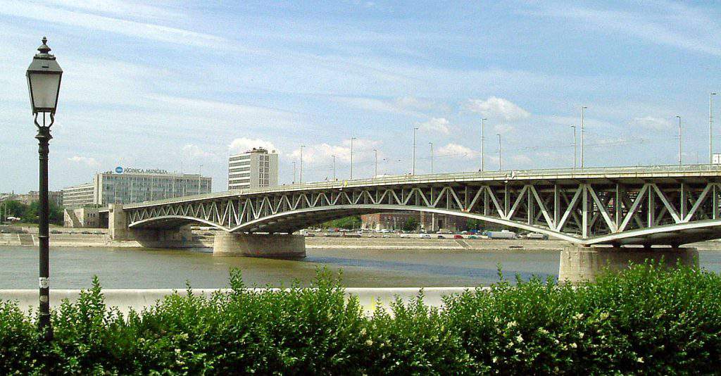 Petőfi Bridge híd