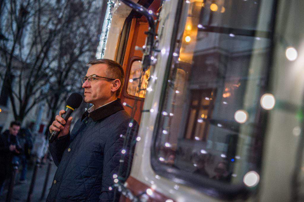 fényvillamos bolla tibor