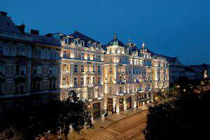 Будапешт готель Корінтіа