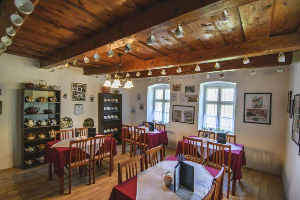 Here is a traditional English Tea shop near Lake Balaton | Daily News Hungary