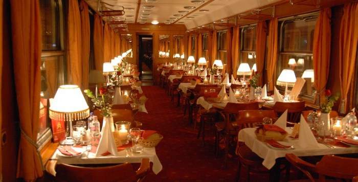 MÁV nosztalgia vonat gyertyafény vacsora dinner candlelit train