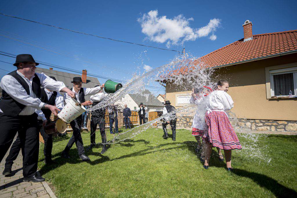 匈牙利 Cikó – 传统复活节，照片：MTI