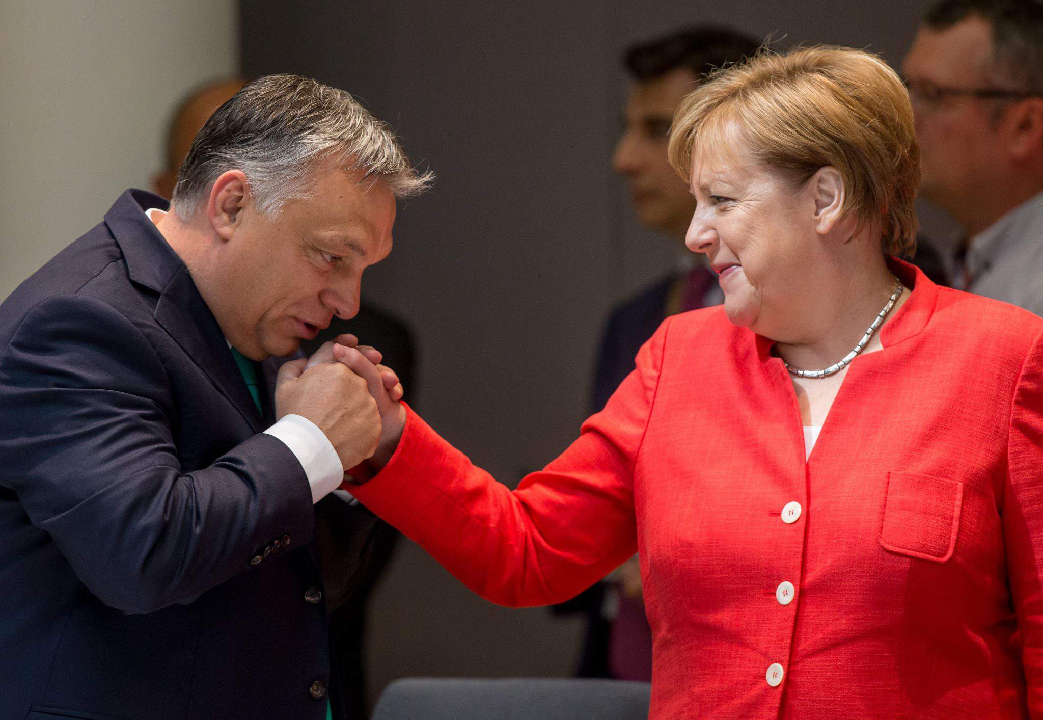 Orbán Merkel