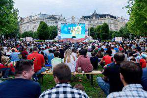 2018 World Cup watch match