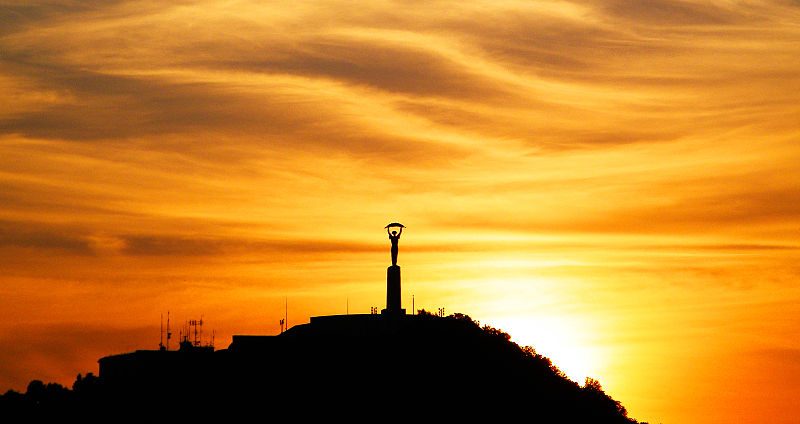 liberty statue citadel szabadság szobor citadella budapest