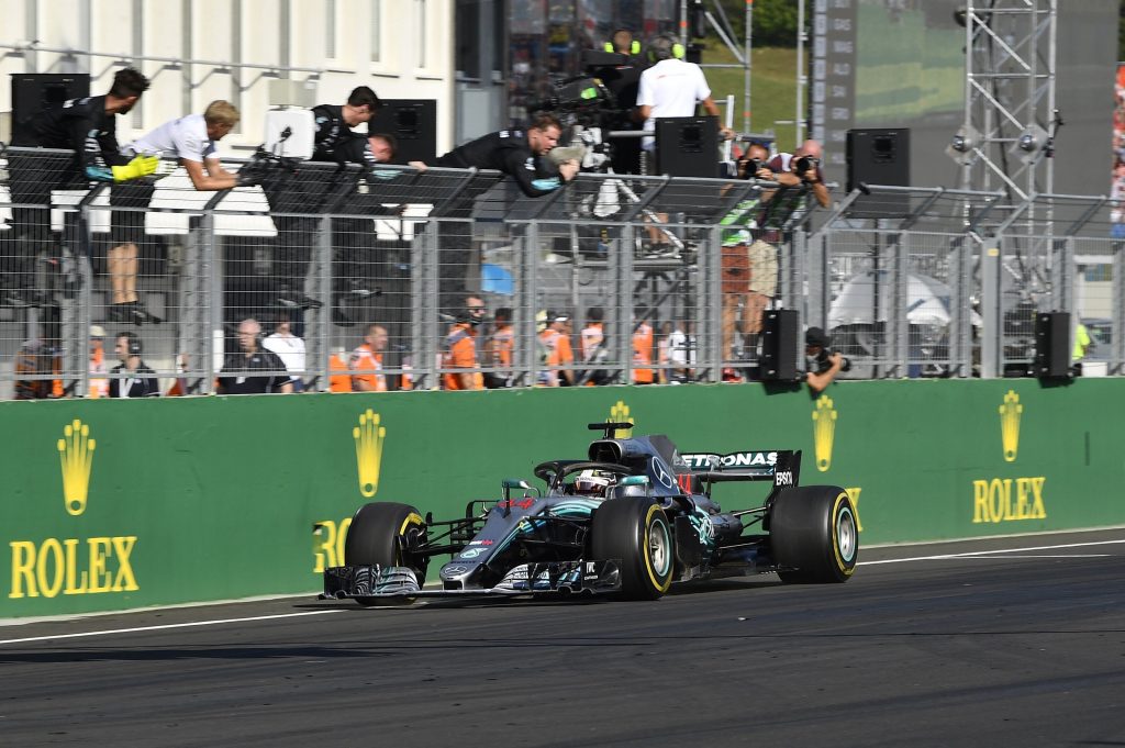 Hamilton vyhrál Velkou cenu Maďarska F1 2018