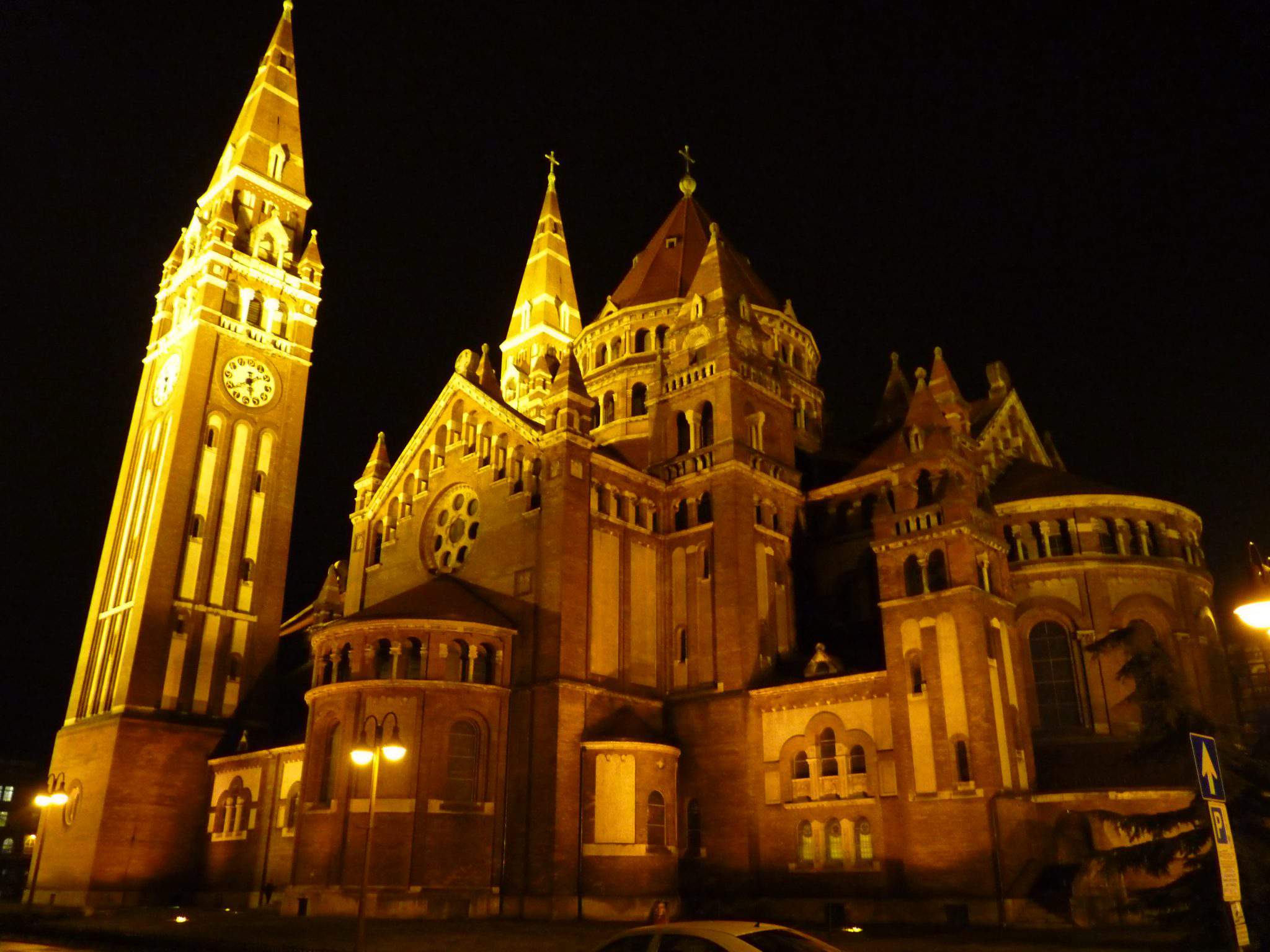 قبة Szeged ، Szegedi Dóm
