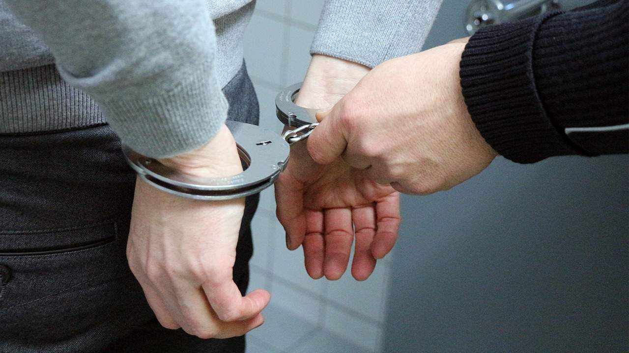 Handcuffs Bilincs Criminal Bűnöző