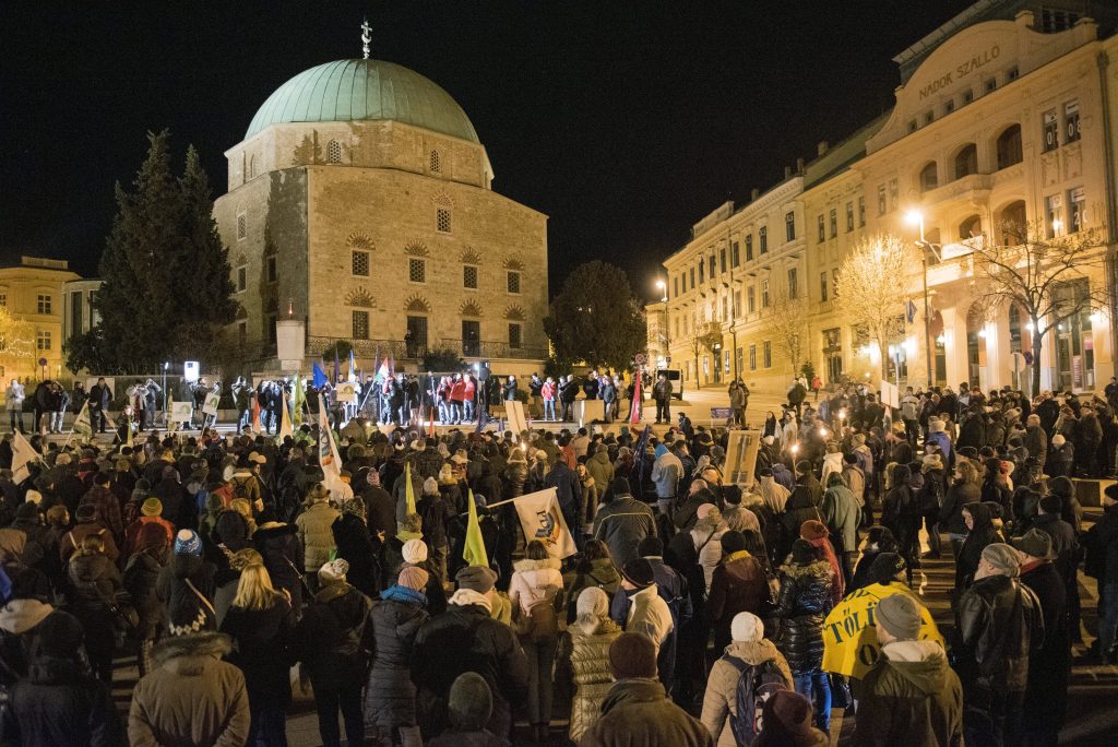 demonstartion in Pécs