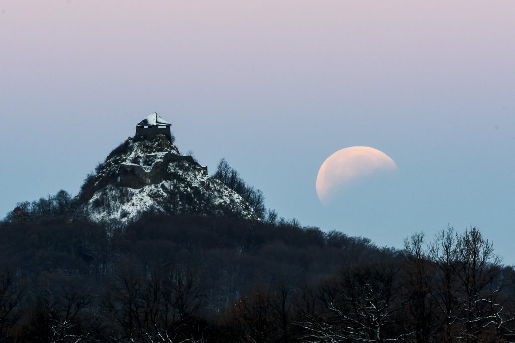 Photos of Super Blood Wolf Moon of 2019 - The view from Hungary!