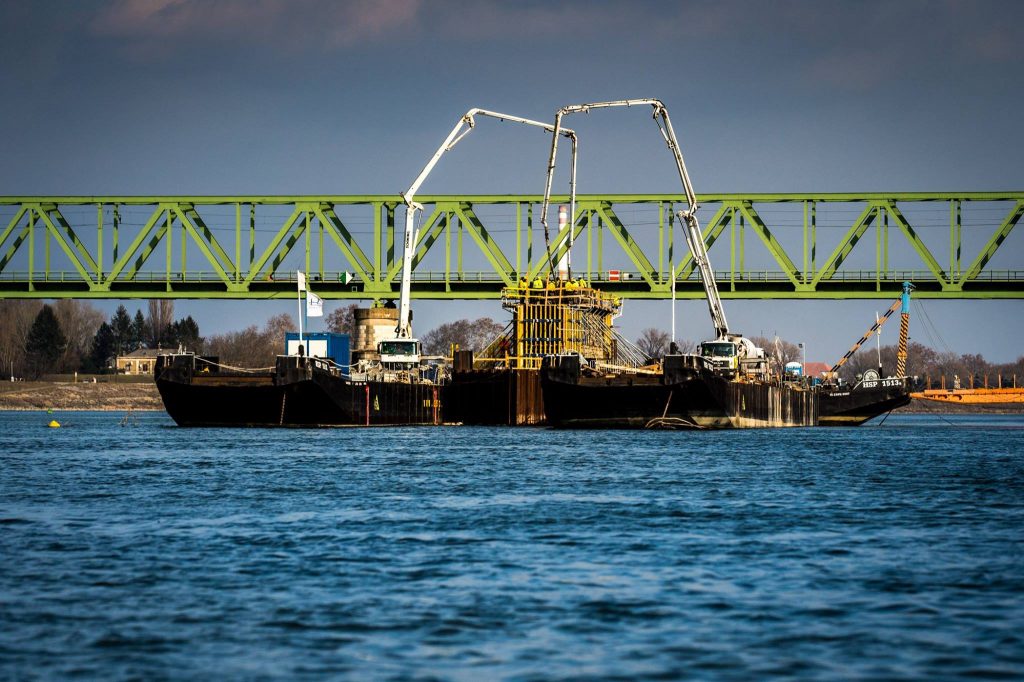 Danube Bridge, Hungary, construction, bridge