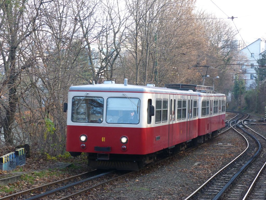 Calea ferată cu cremăt, Budapesta, transport