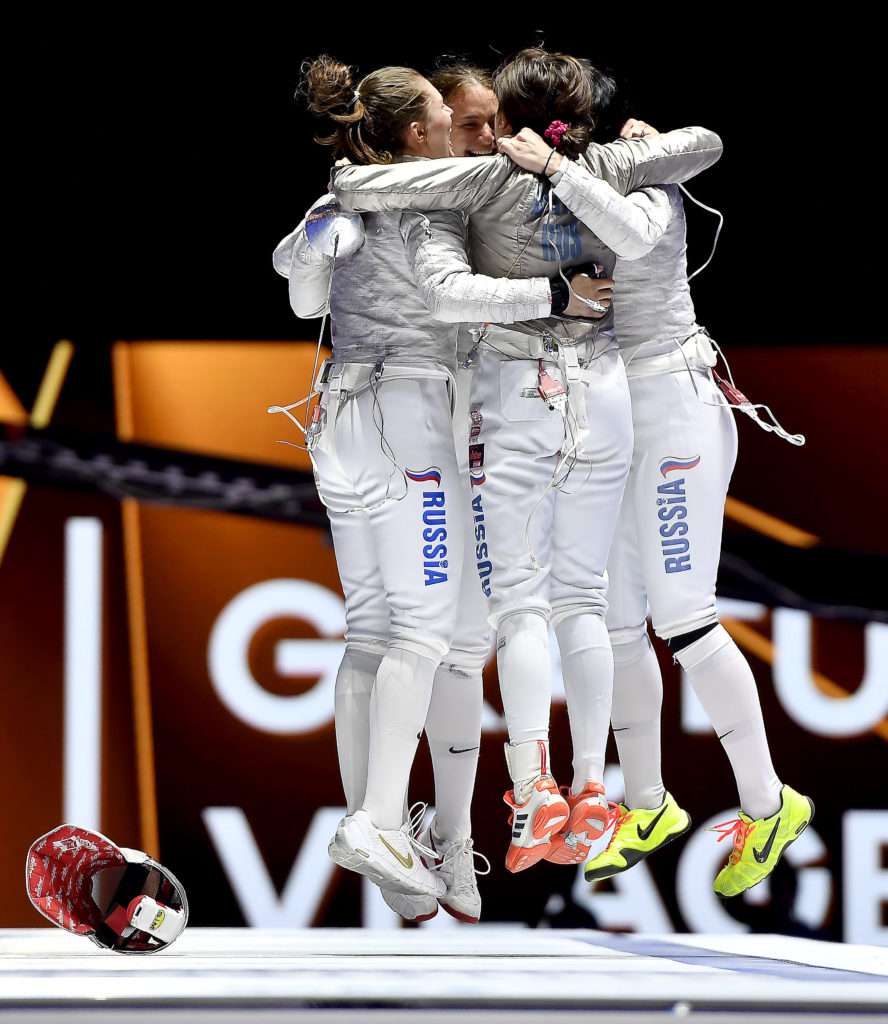 Fencing - Women's sabre team - Russia wins gold