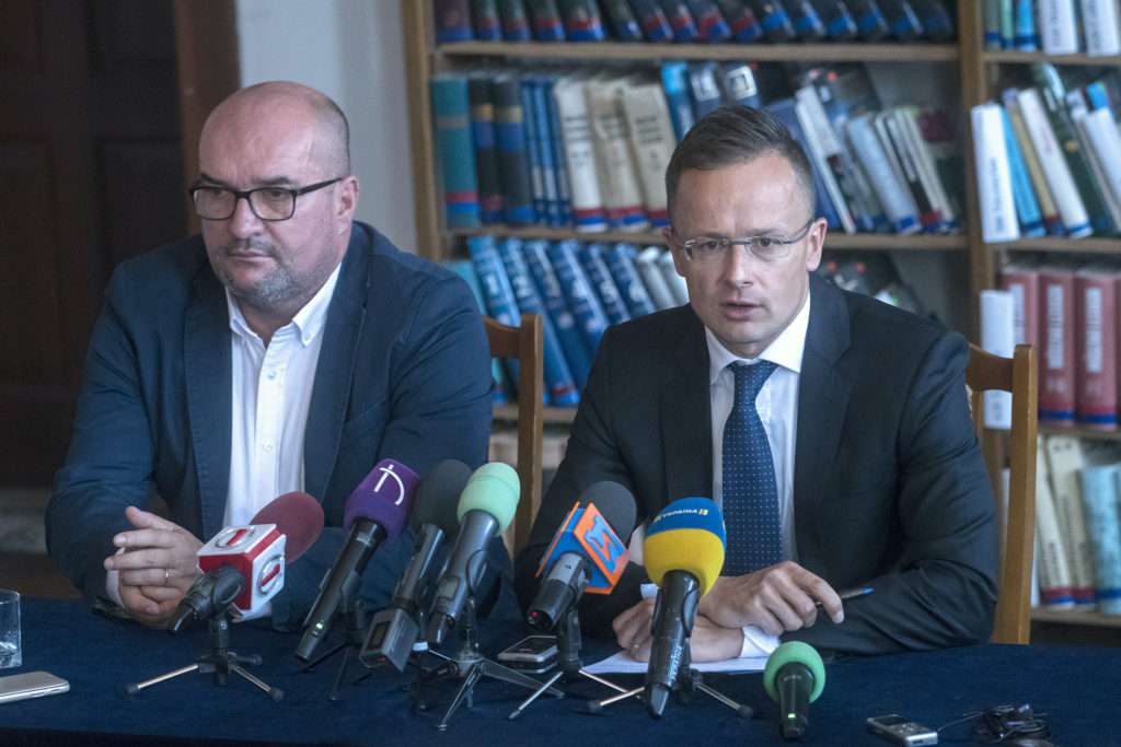 Hungarian FM SZIJJÁRTÓ Péter; BRENZOVICS László