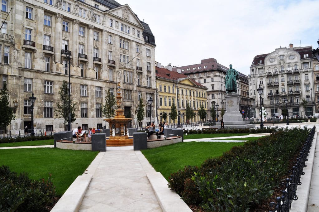 Нова площа Будапешта