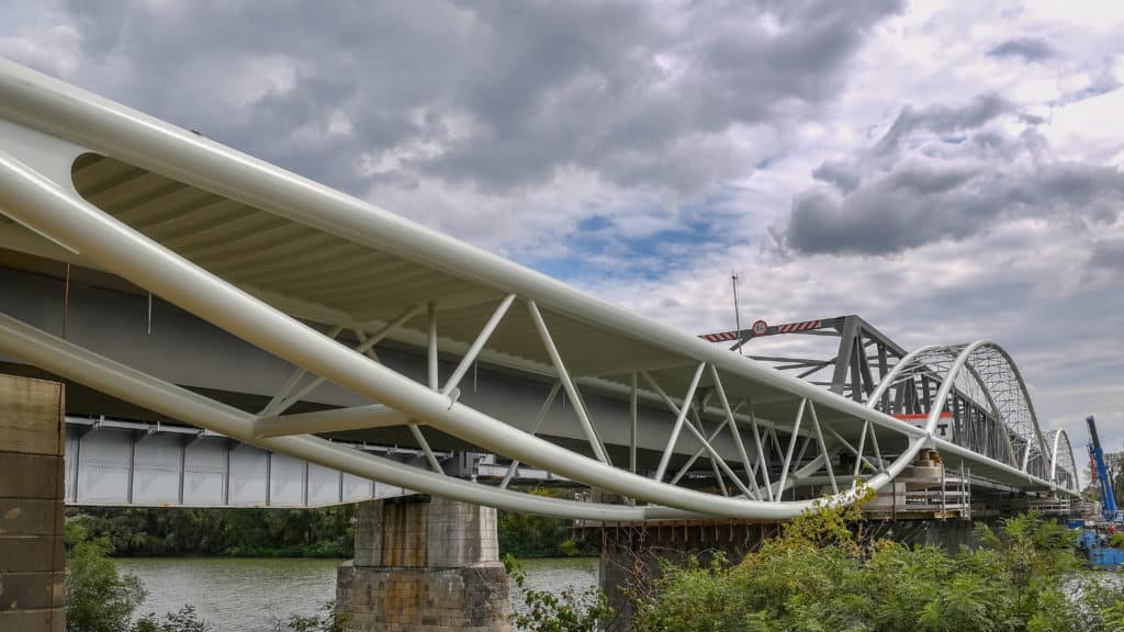 new tisza bridge