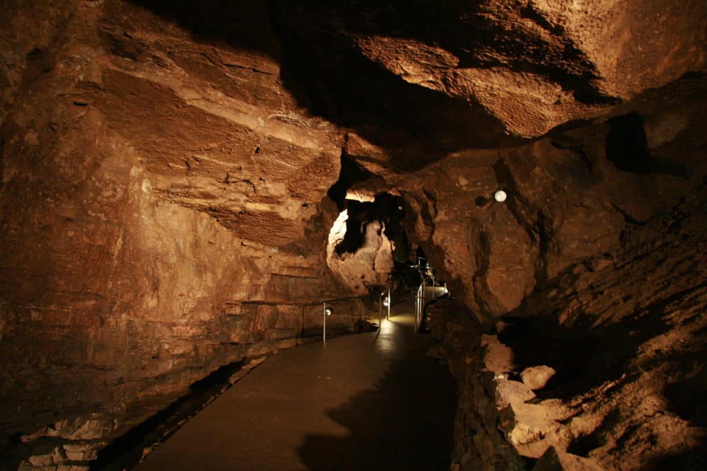 Abaliget，洞穴，匈牙利