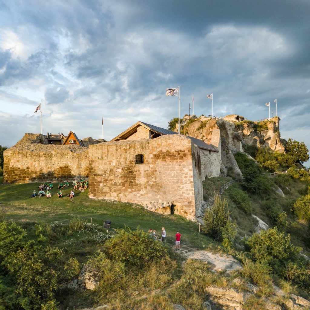 Замок Сирок