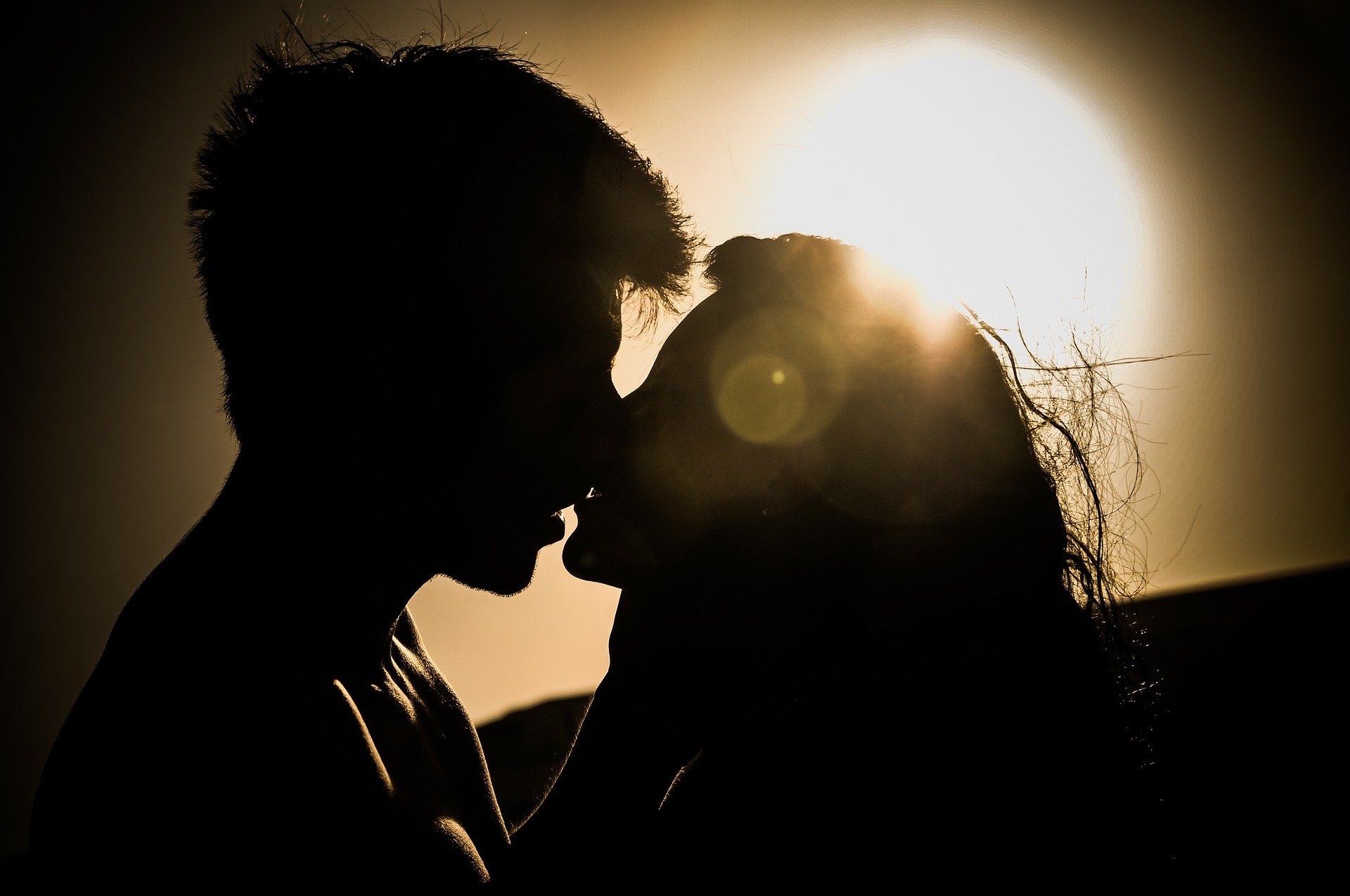 Kiss Love Couple Sunset