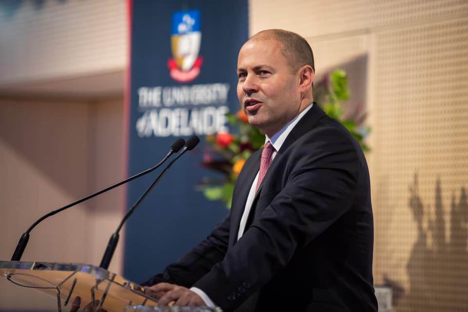 Australian resign Hungarian citizenship
