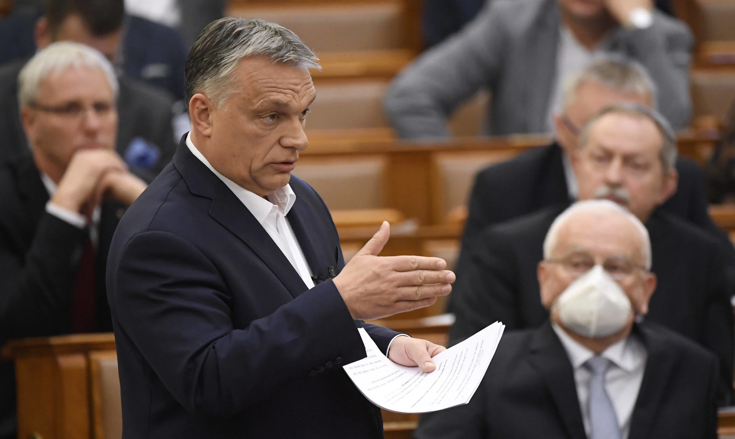 orbán parliament coronavirus