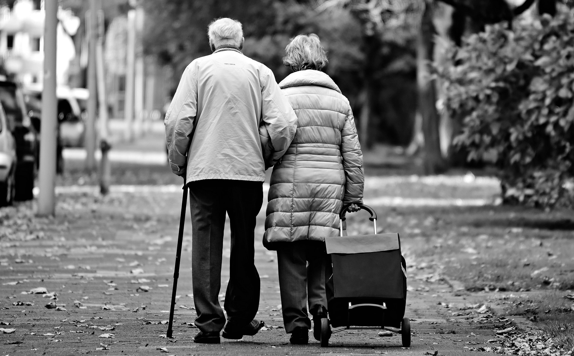 Old-couple-retirement