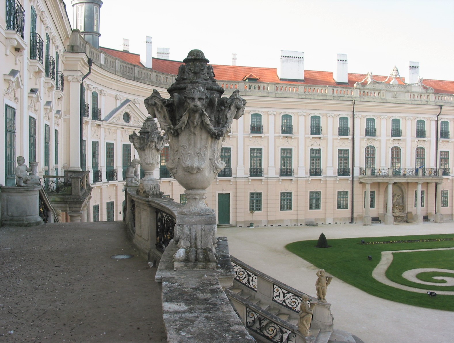 Palazzo Fertőd-Esterházy-1